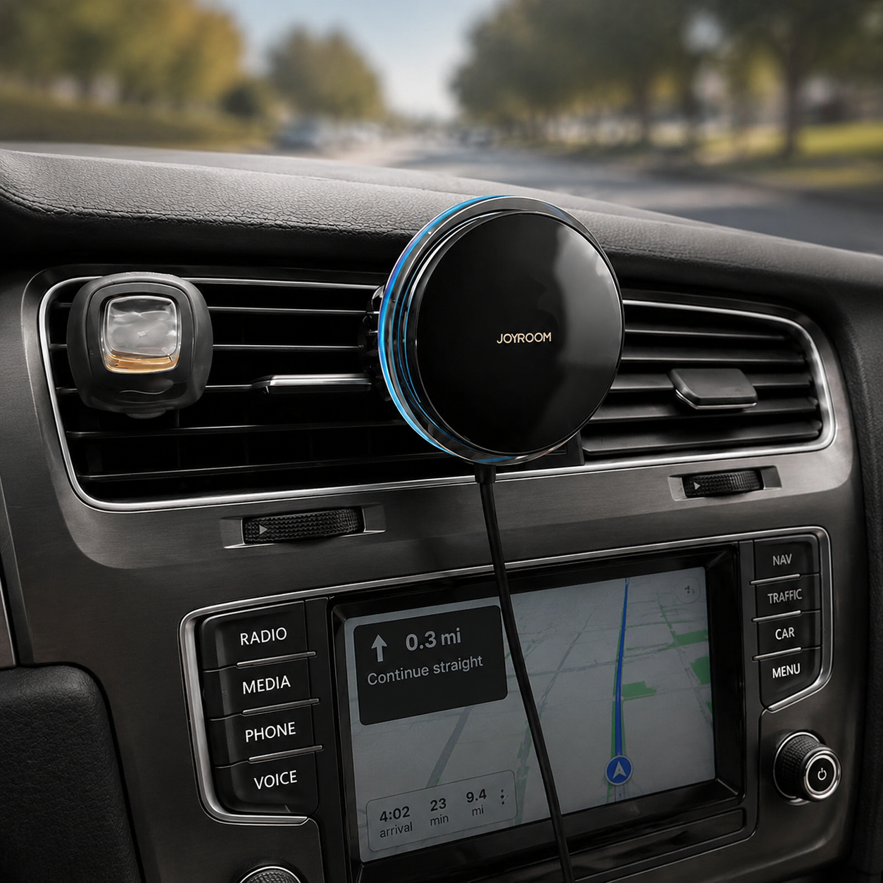 Premium Magnetic Wireless Car Phone Holder Fast Wireless Charging Car Mount 360° Rotating Dashboard Air Vent Mount MagSafe Compatible Compatible with iPhone